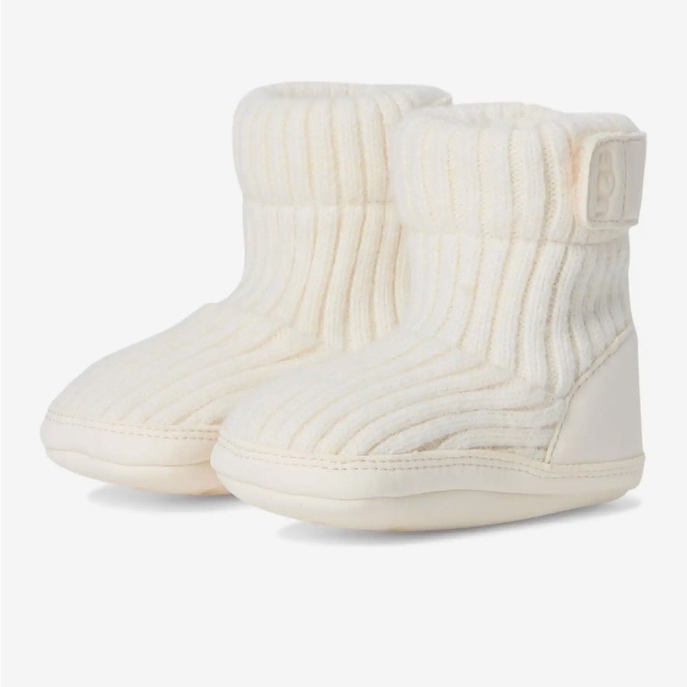 NWT kids Ugg boots